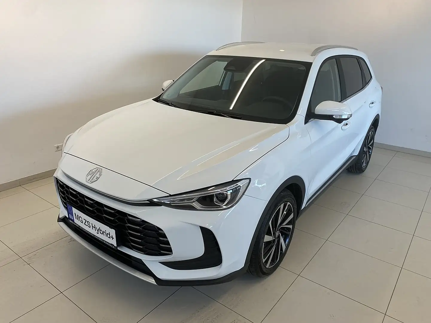 MG ZS 1.5 Hybrid+ Luxury + Winterkompletträder Weiß - 1