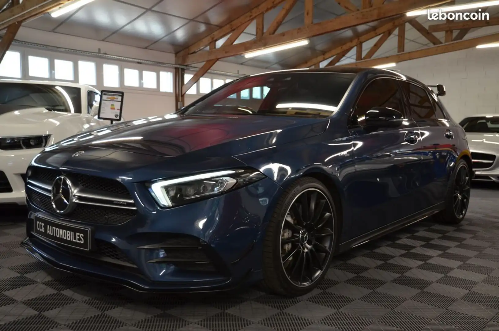 Mercedes-Benz A 35 AMG Mercedes a35 amg Blau - 1