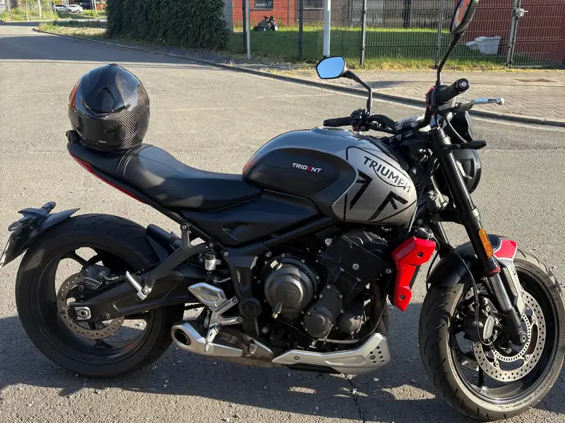 Triumph TRIDENT 660