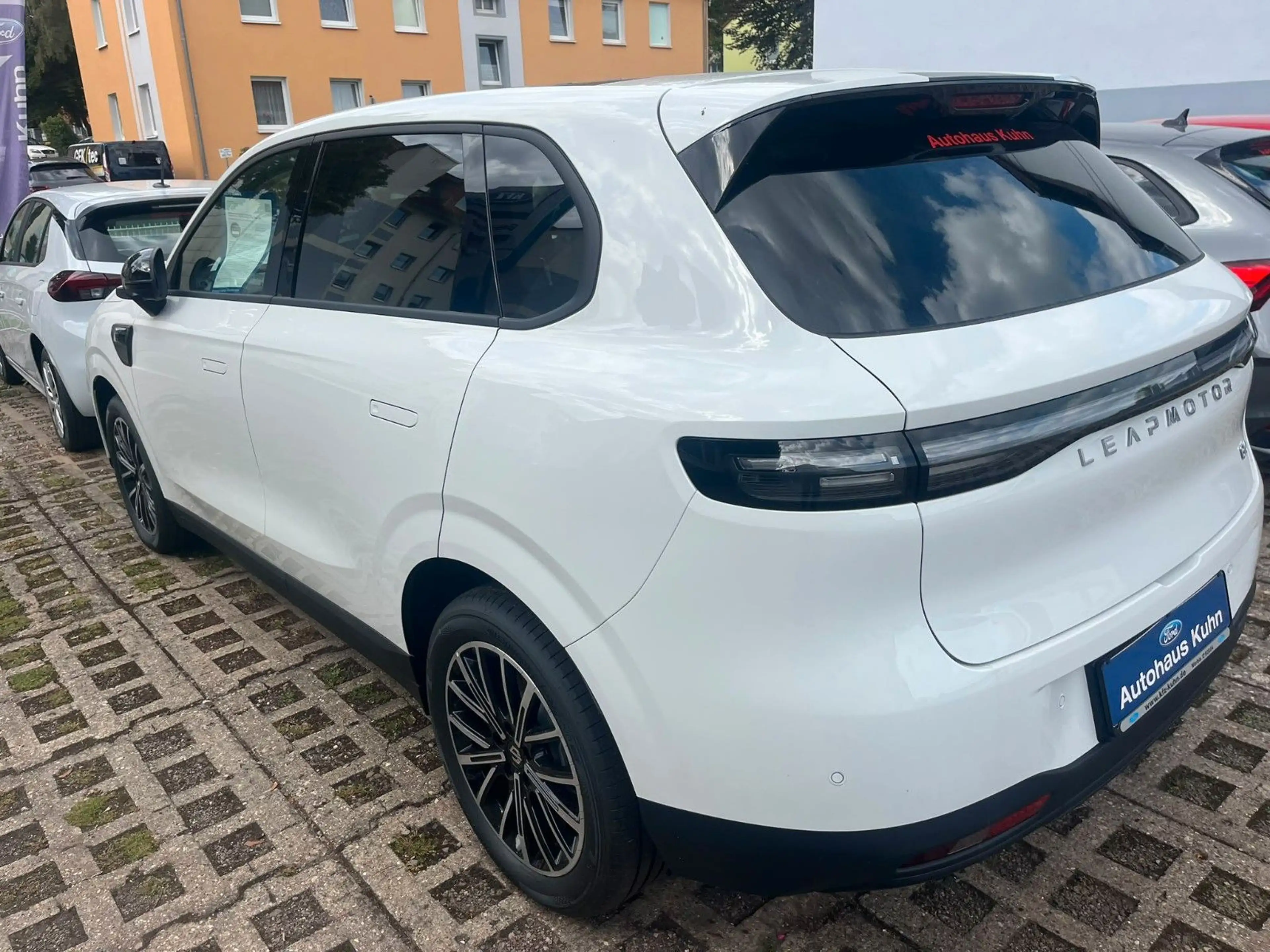 Leapmotor B10 Design Pro Max,Wärmep.gr.Akku67kw/h,Sitzbelü — photo 14