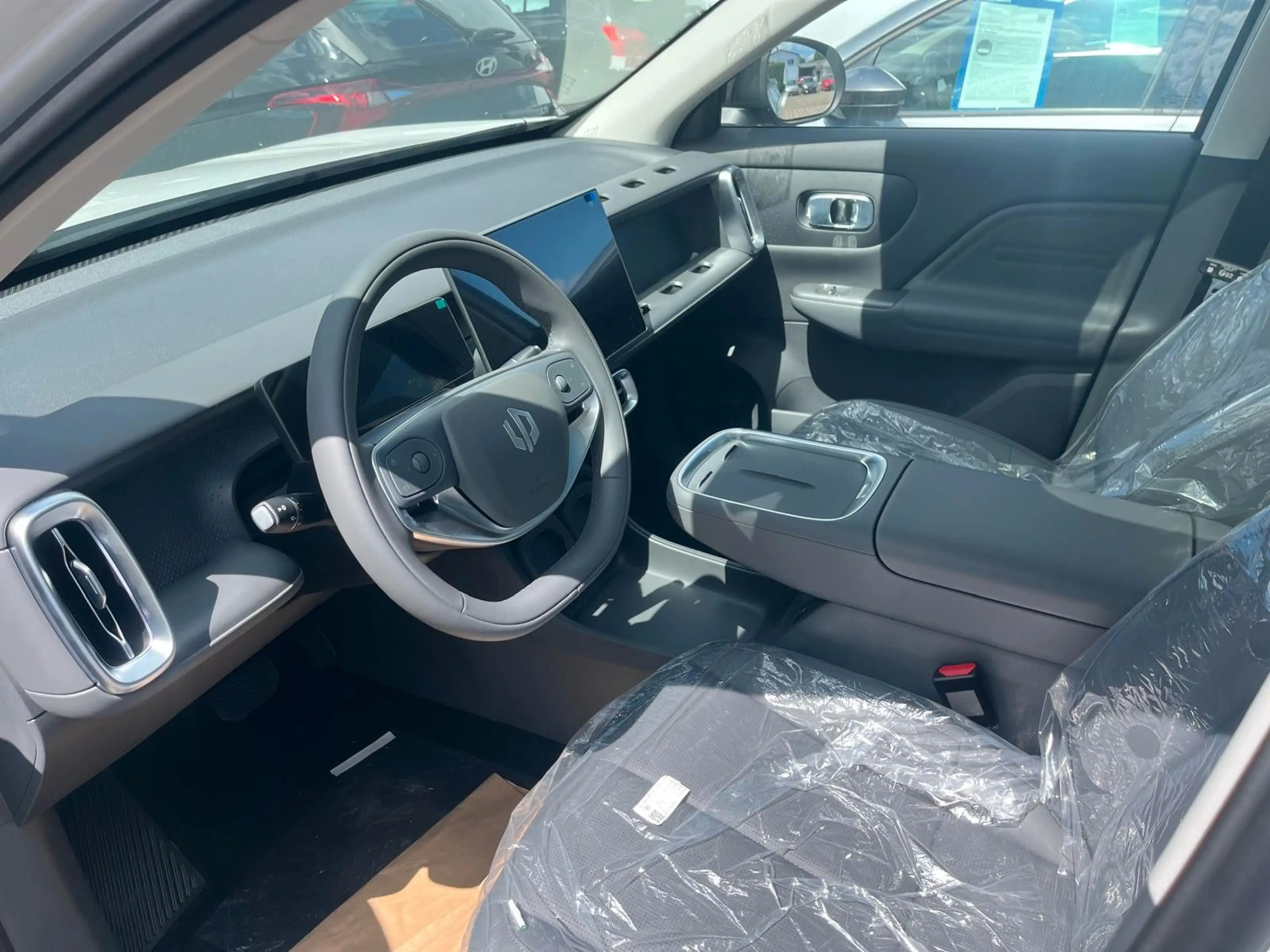 Leapmotor B10 Design Pro Max,Wärmep.gr.Akku67kw/h,Sitzbelü — photo 4