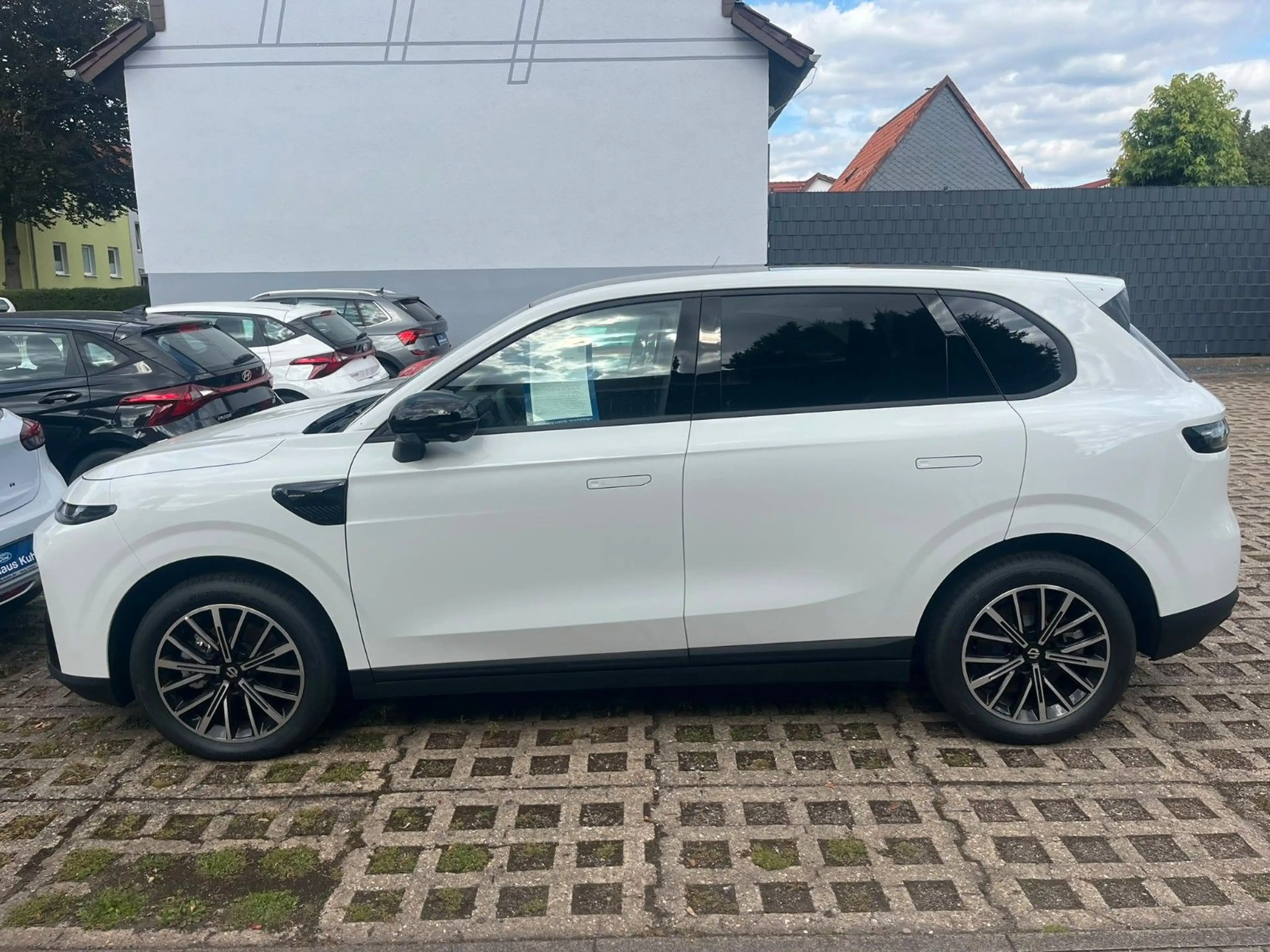 Leapmotor B10 Design Pro Max,Wärmep.gr.Akku67kw/h,Sitzbelü — photo 13