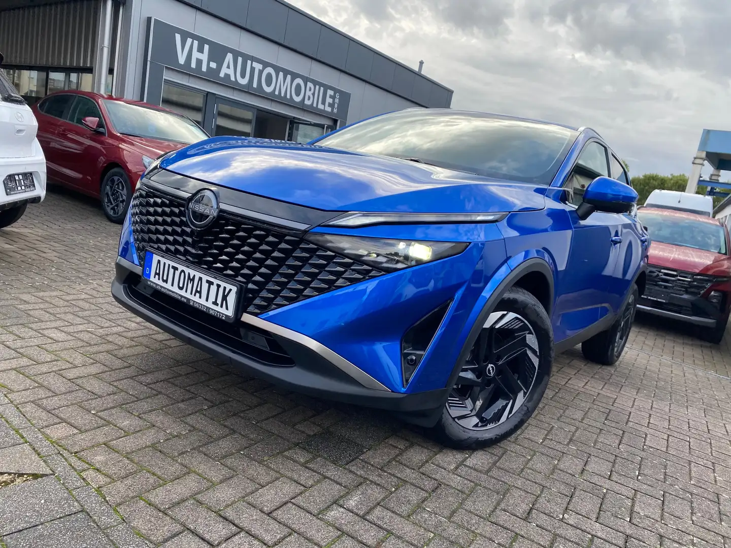 Nissan Qashqai Xtronic+Head-upNAVI&360°el.Heckklappe*Winterpak Bleu - 1