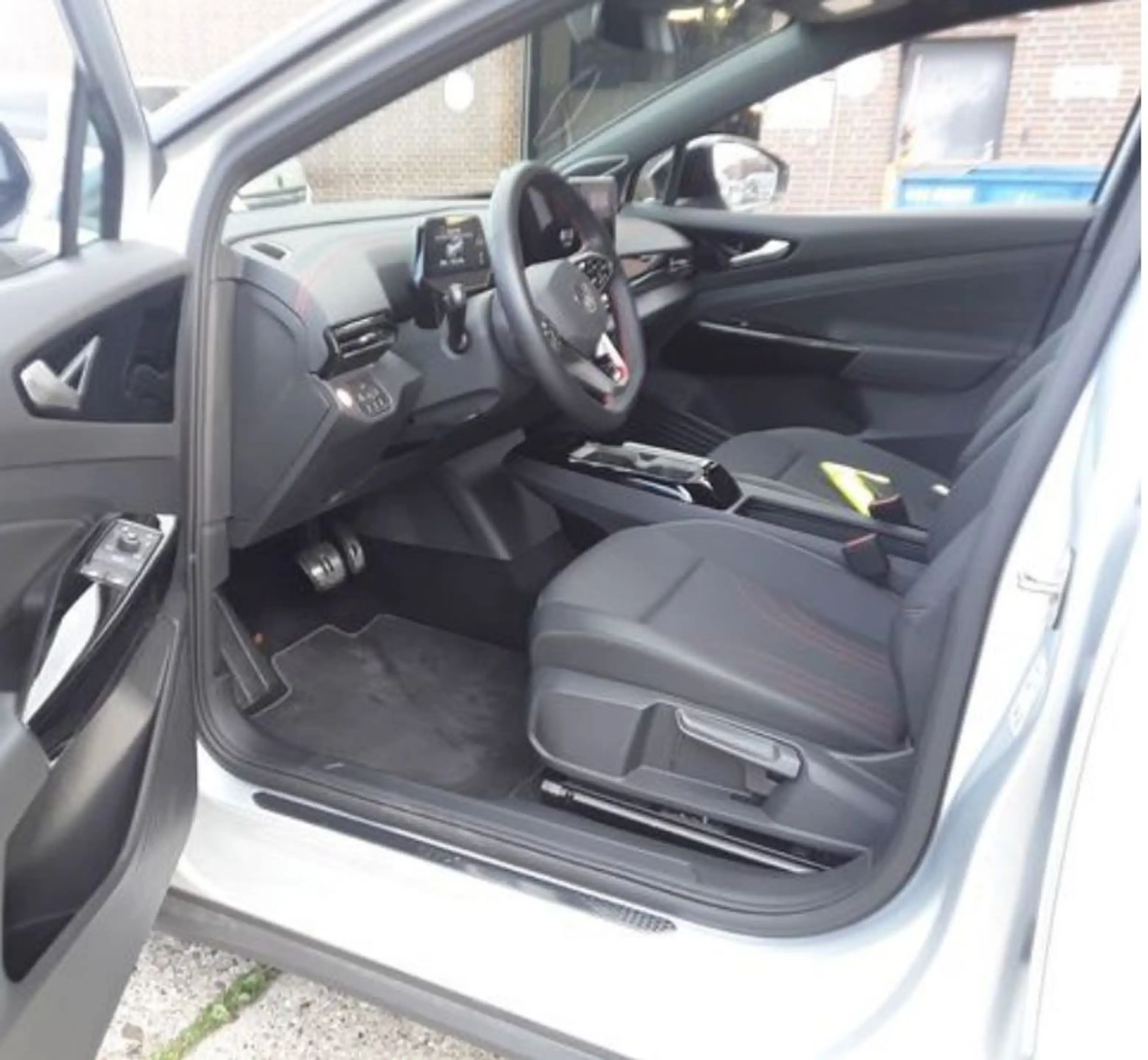 Volkswagen ID.4 GTX 4MOTION | PANO | AHK | NAVI | LED | — photo 4