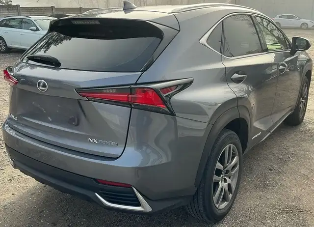 Lexus NX 300h