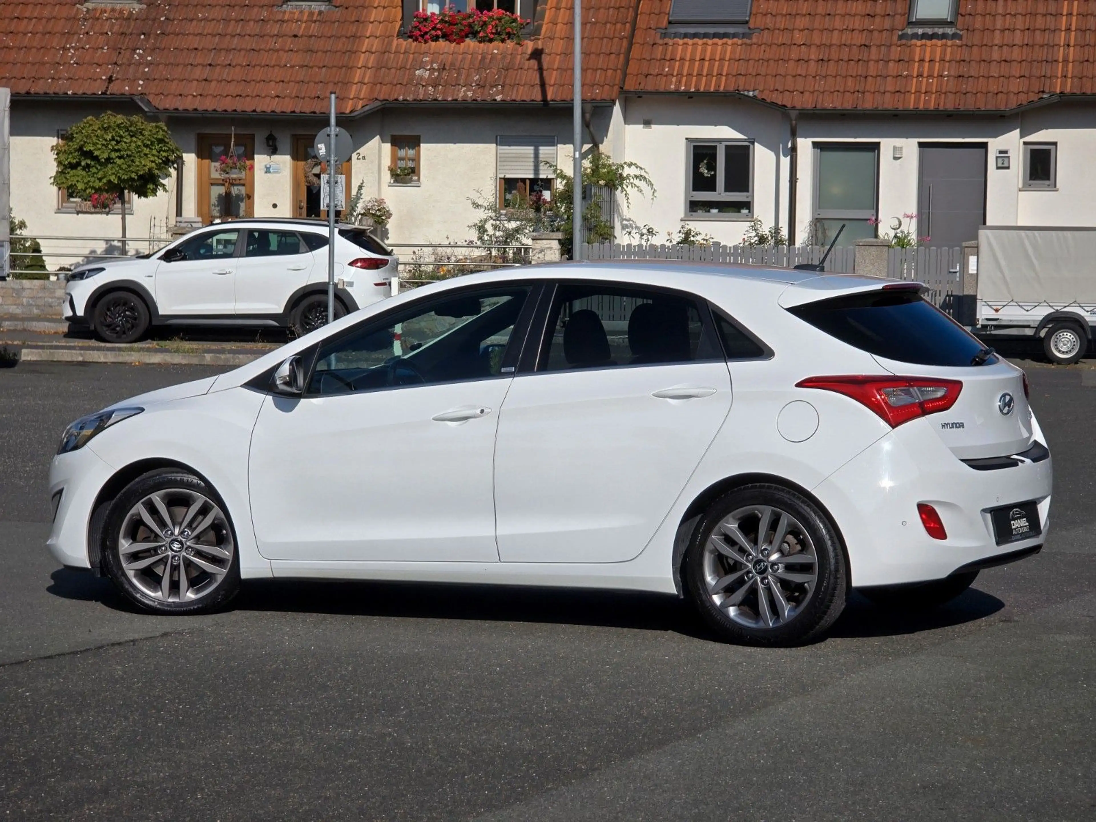 Hyundai i30 Lim. 1.6 CRDi blue Passion Aut. NAVI+KAM+ALU — photo 4