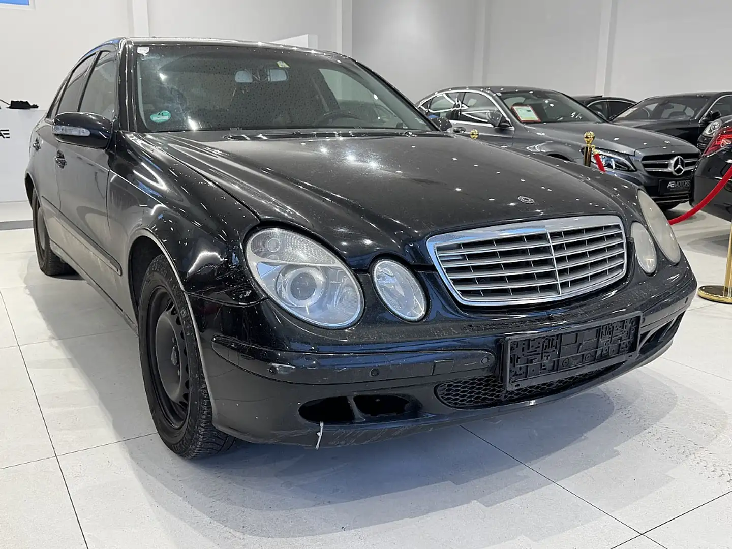 Mercedes-Benz E 220 Classic CDI Aut.Export Kein Pickerl Noir - 2