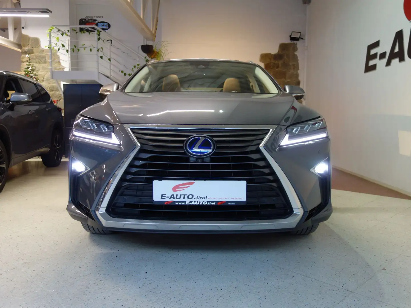 Lexus RX 450h L *HYBRID *ALLRAD *7-SITZER *PRESIDENT Gris - 2