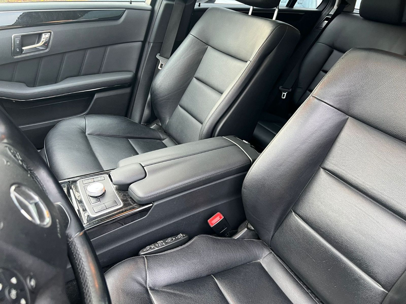 Mercedes-Benz E 350 E T-Modell E 350 CGI AVANTGARDE — photo 4