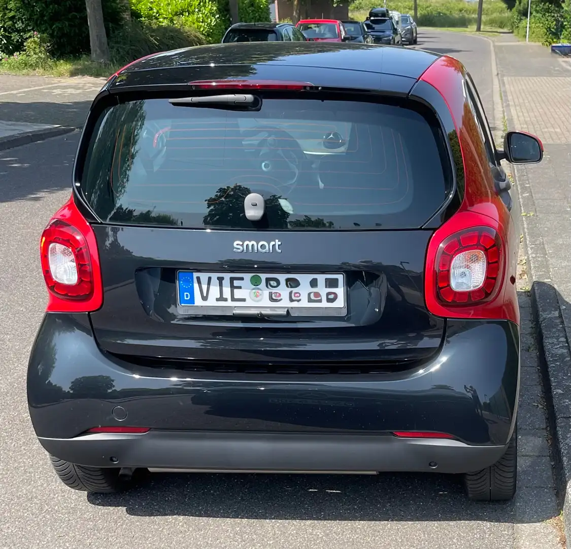 smart forTwo smart fortwo coupe coupe Schwarz - 2