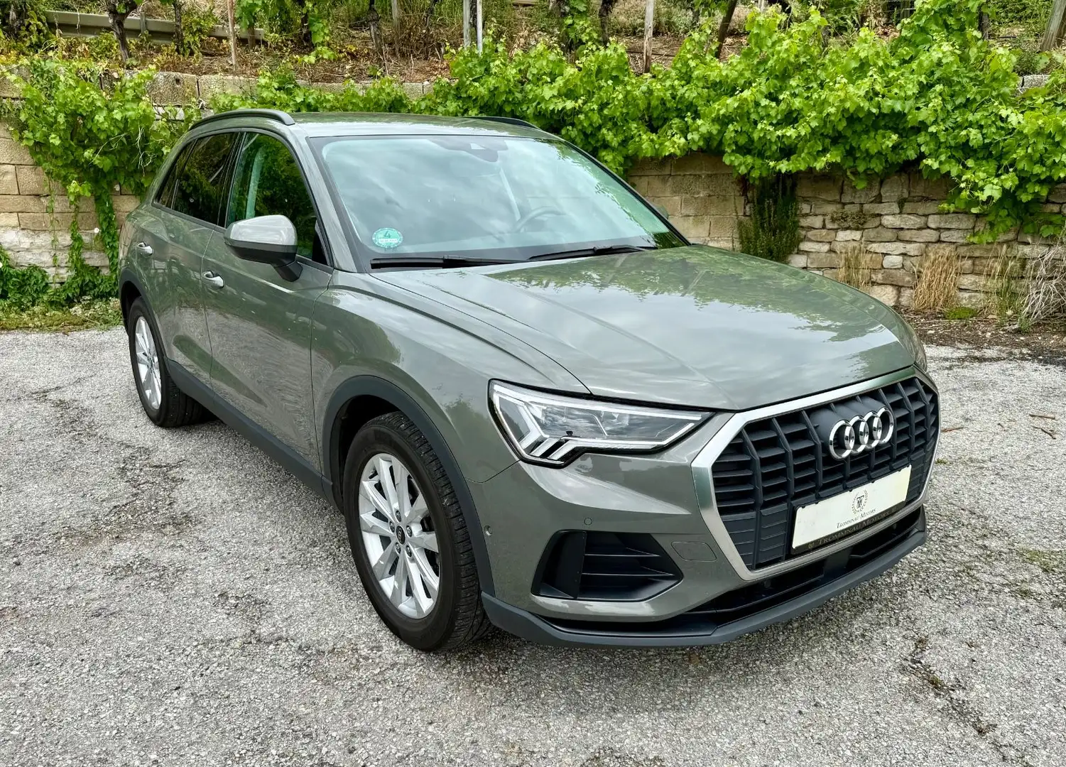 Audi Q3 35 TFSI, MMI/virtual cockpit/AHK/Kamera/LED ! Gris - 1