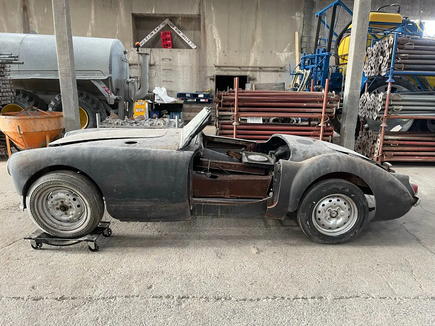 MG MGA Negro - 1