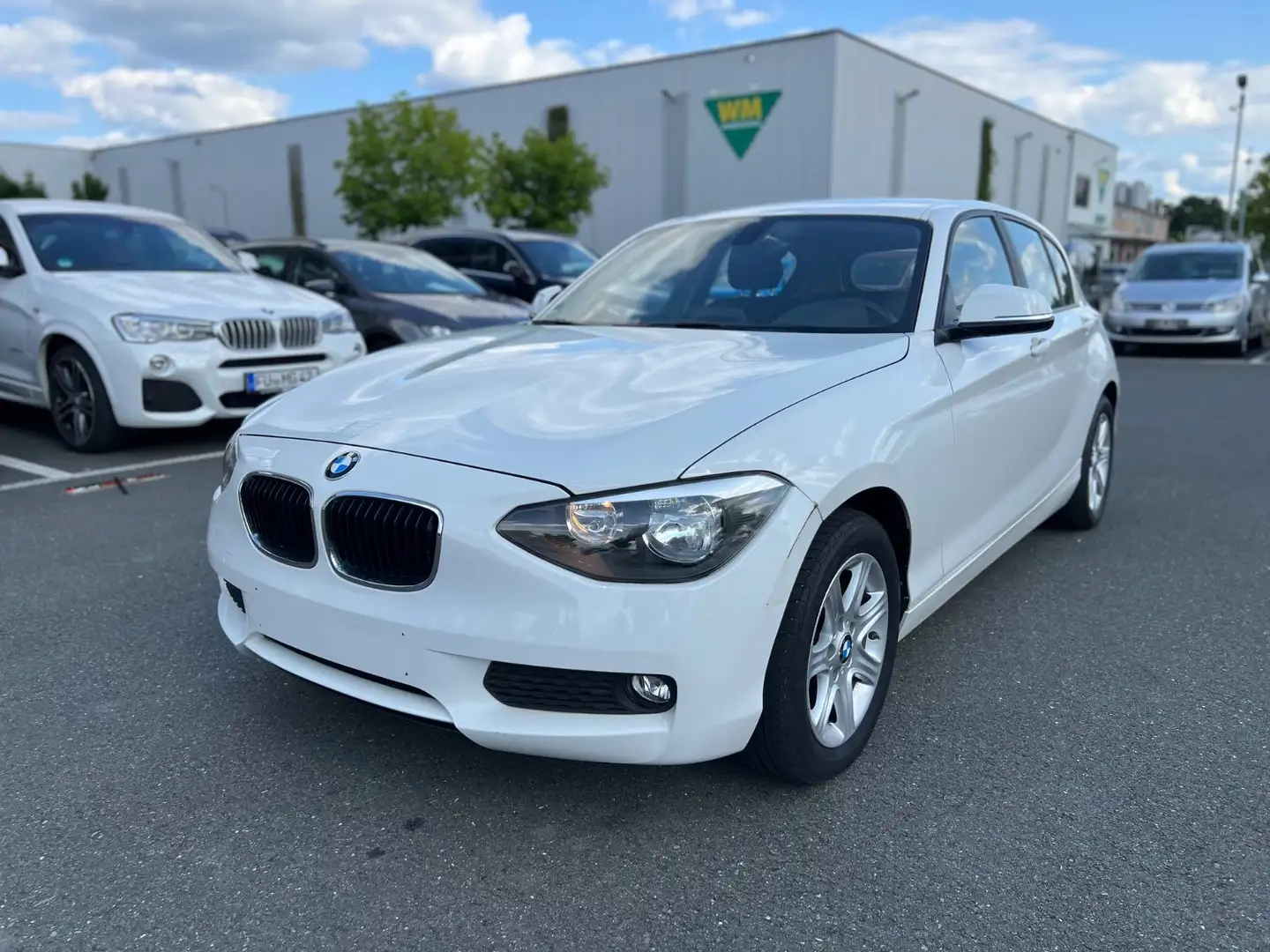 BMW 114 Baureihe 1 Lim. 5-trg. 114 i Weiß - 1