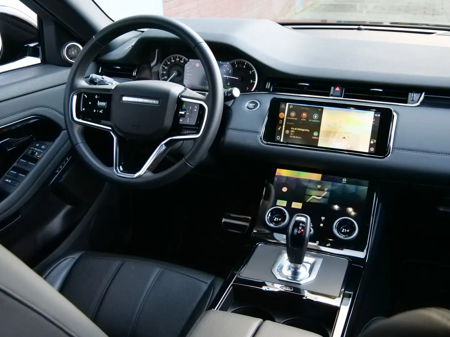 Land Rover Range Rover Evoque 1.5 P300e 309pk AWD R-Dynamic SE Automaat 20 inch Negro - 2