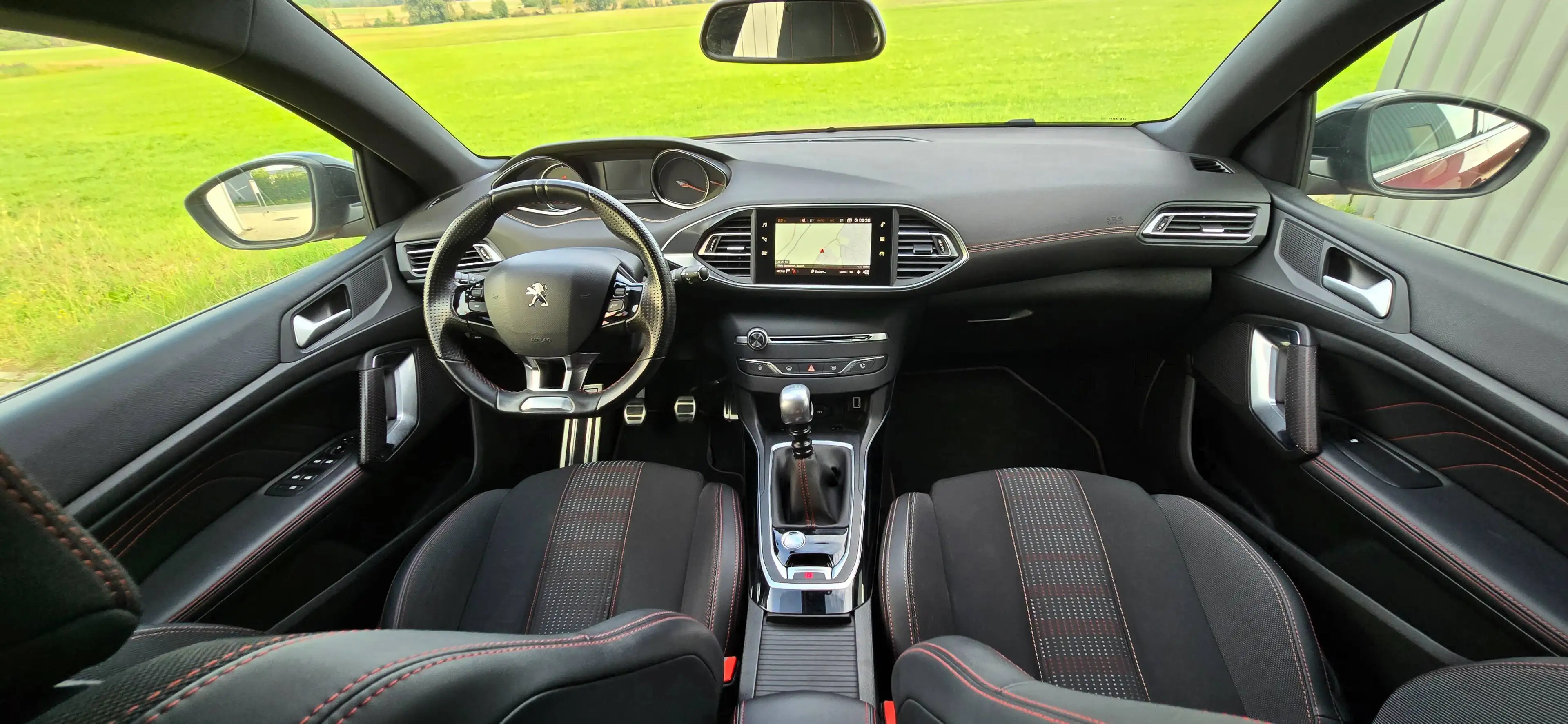 Peugeot 308 308 GT Line / Scheckheftgepflegt / Top Ausstattung — photo 15