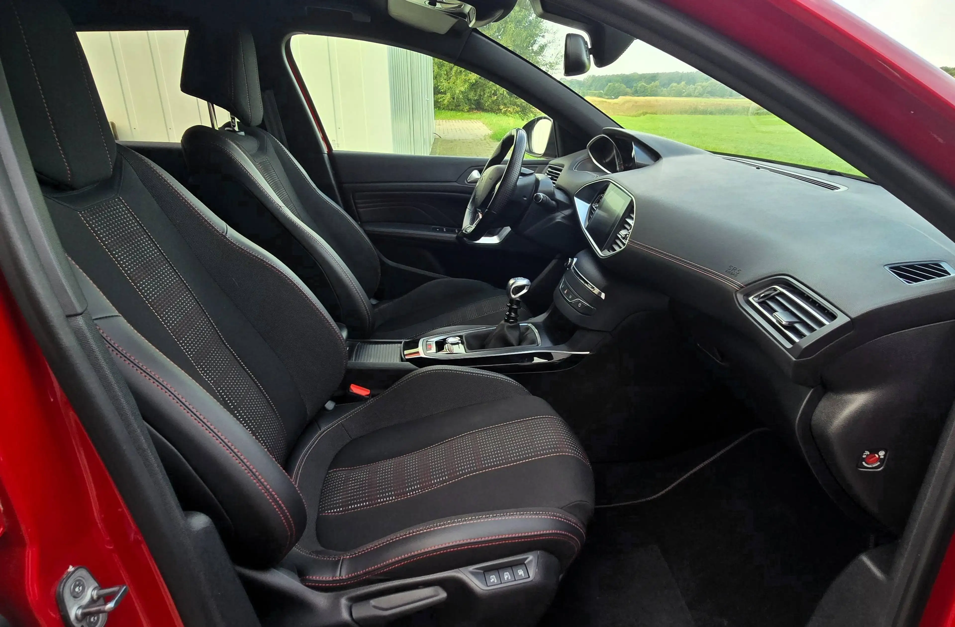 Peugeot 308 308 GT Line / Scheckheftgepflegt / Top Ausstattung — photo 14