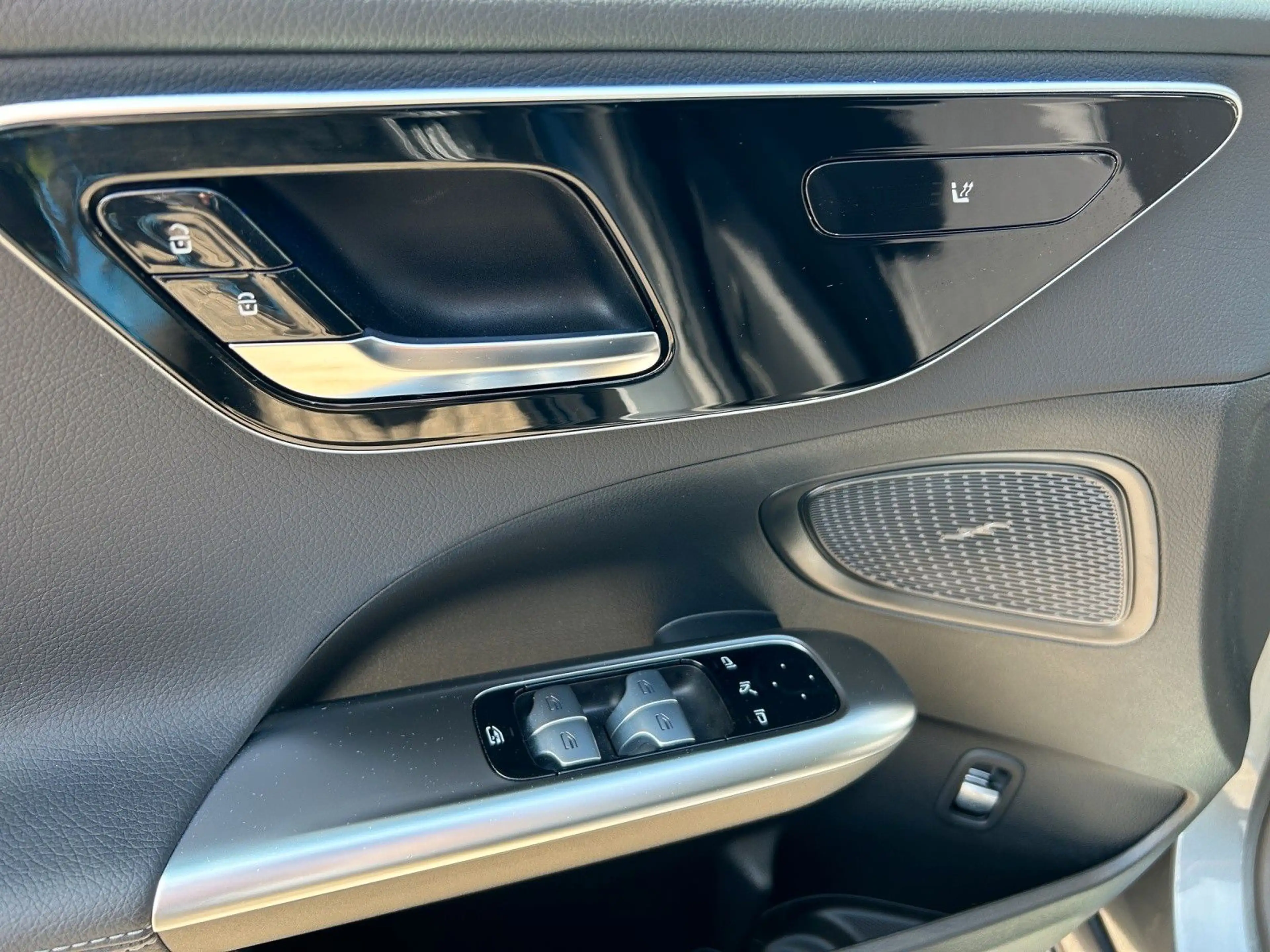 Mercedes-Benz C 180 T *AHK*LED*NAVI*AVANTGARDE*WINTER-PAKET* — photo 9