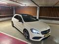 Mercedes-Benz A 180 Ambition AMG line Wit - thumbnail 5