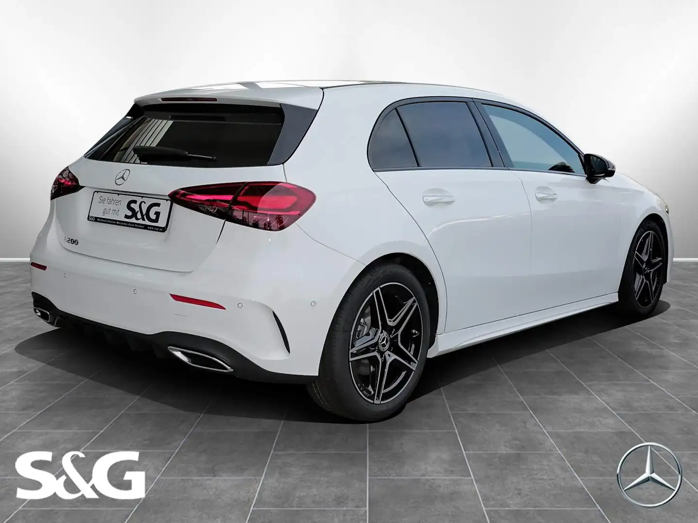 Mercedes-Benz A 200 AMG Night+MBUX+RüKam+M-LED+Pano+Totwin+DAB Weiß - 2
