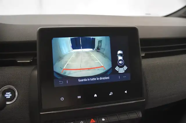 Renault Clio view 10