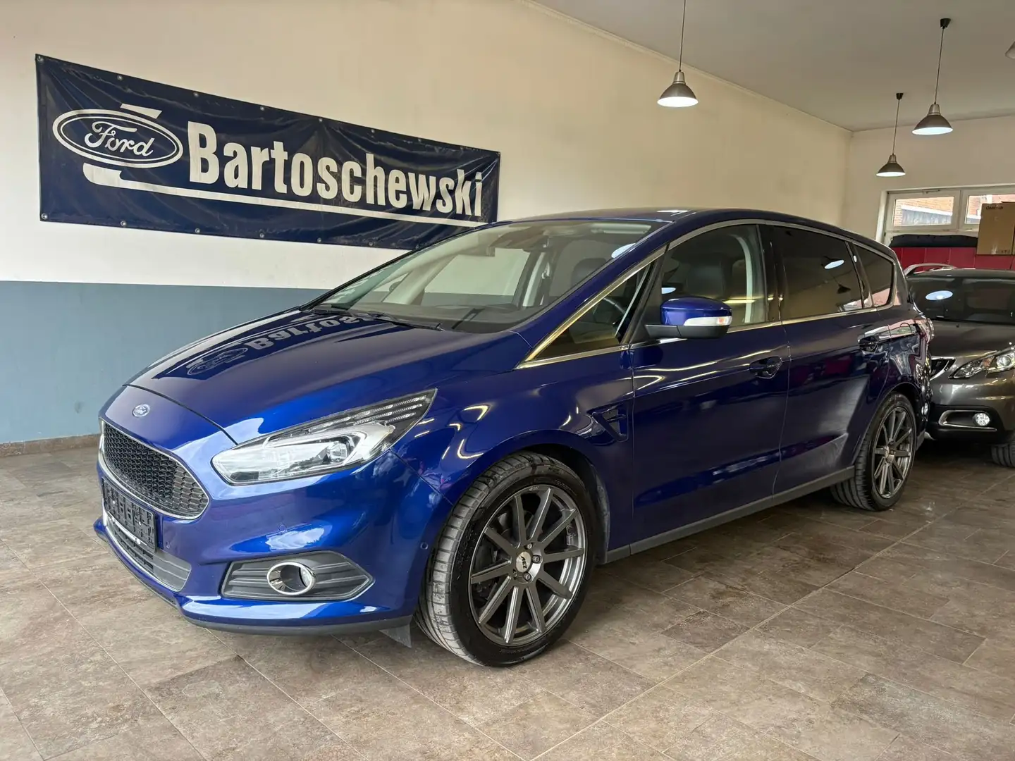 Ford S-Max Titanium Bleu - 1
