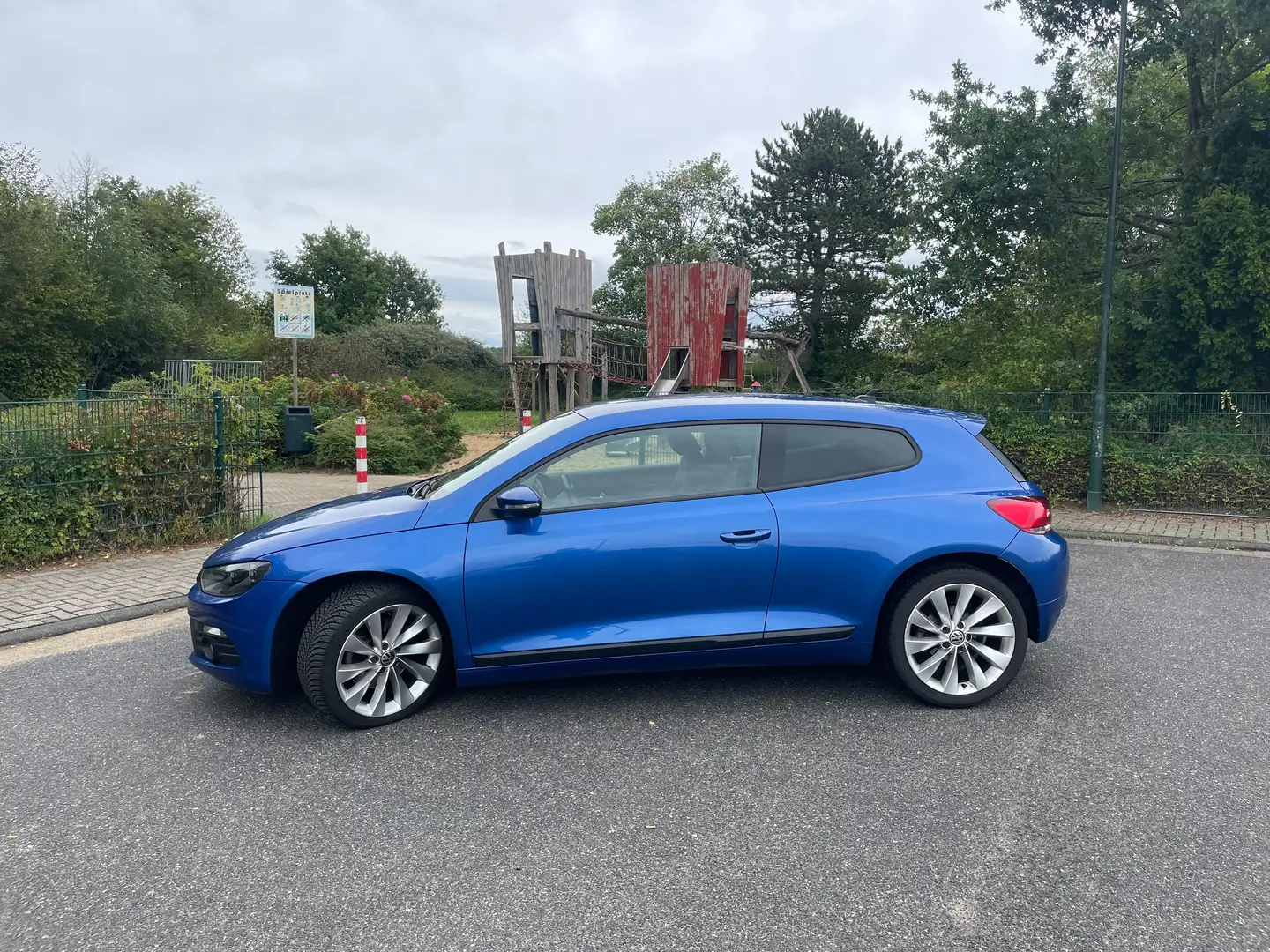 Volkswagen Scirocco 1.4 TSI DSG 8-fach - Klima 2-Z, Top Pflege Blau - 1
