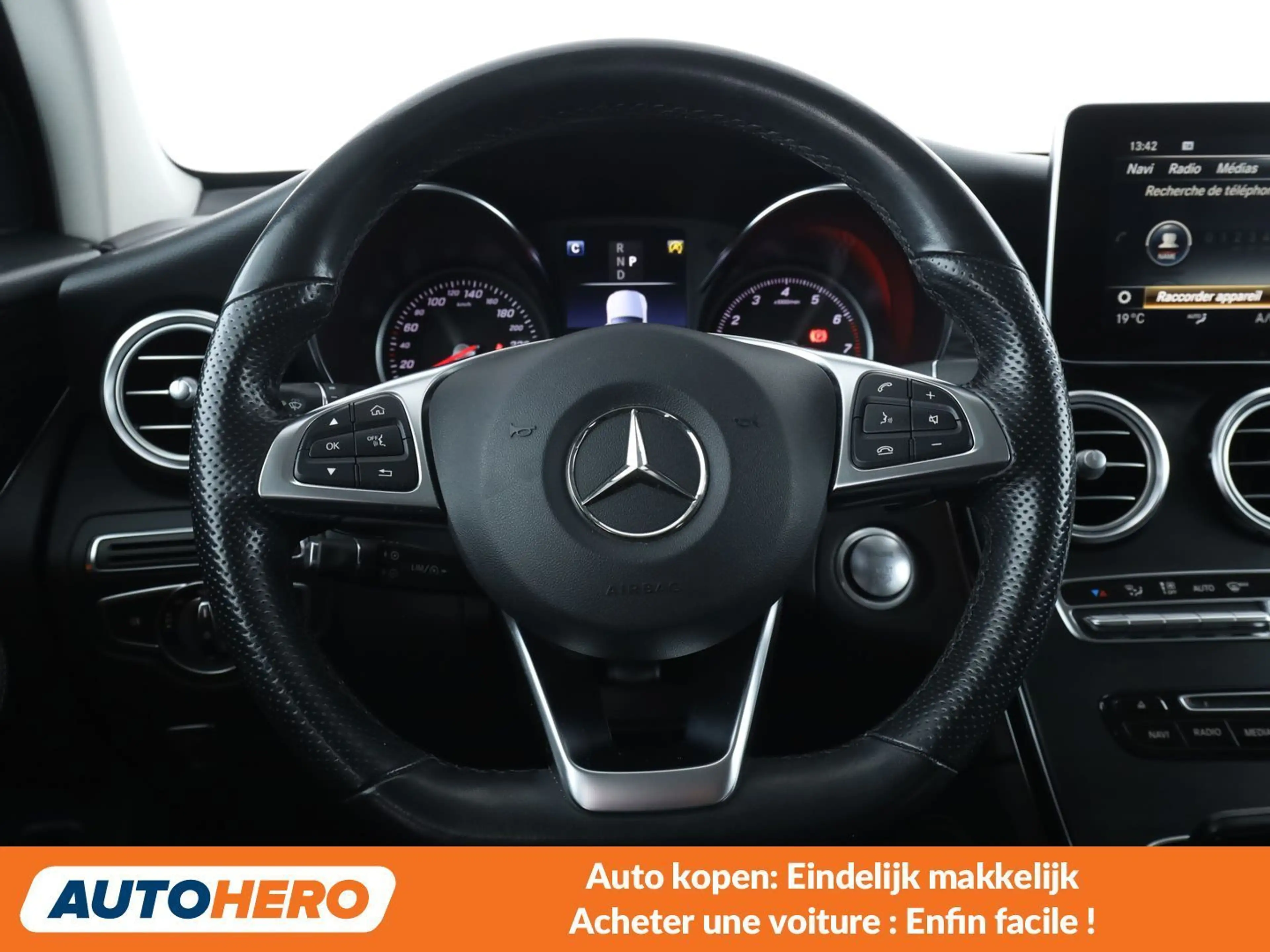 Mercedes-Benz GLC 250 GLC 250 4Matic AMG Line — photo 5