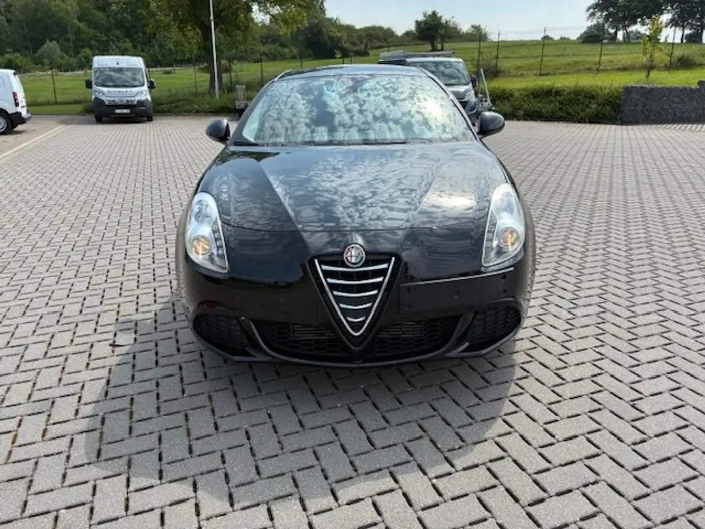 Alfa Romeo Giulietta 1.6 JTDm CLIM GPS  CARNER GARANTIE Zwart - 1
