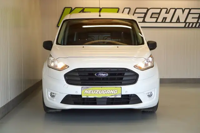 Ford Transit Connect view 9
