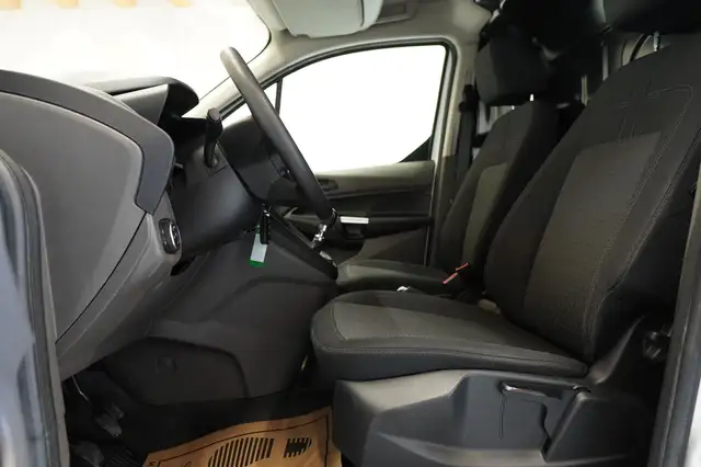 Ford Transit Connect view 15