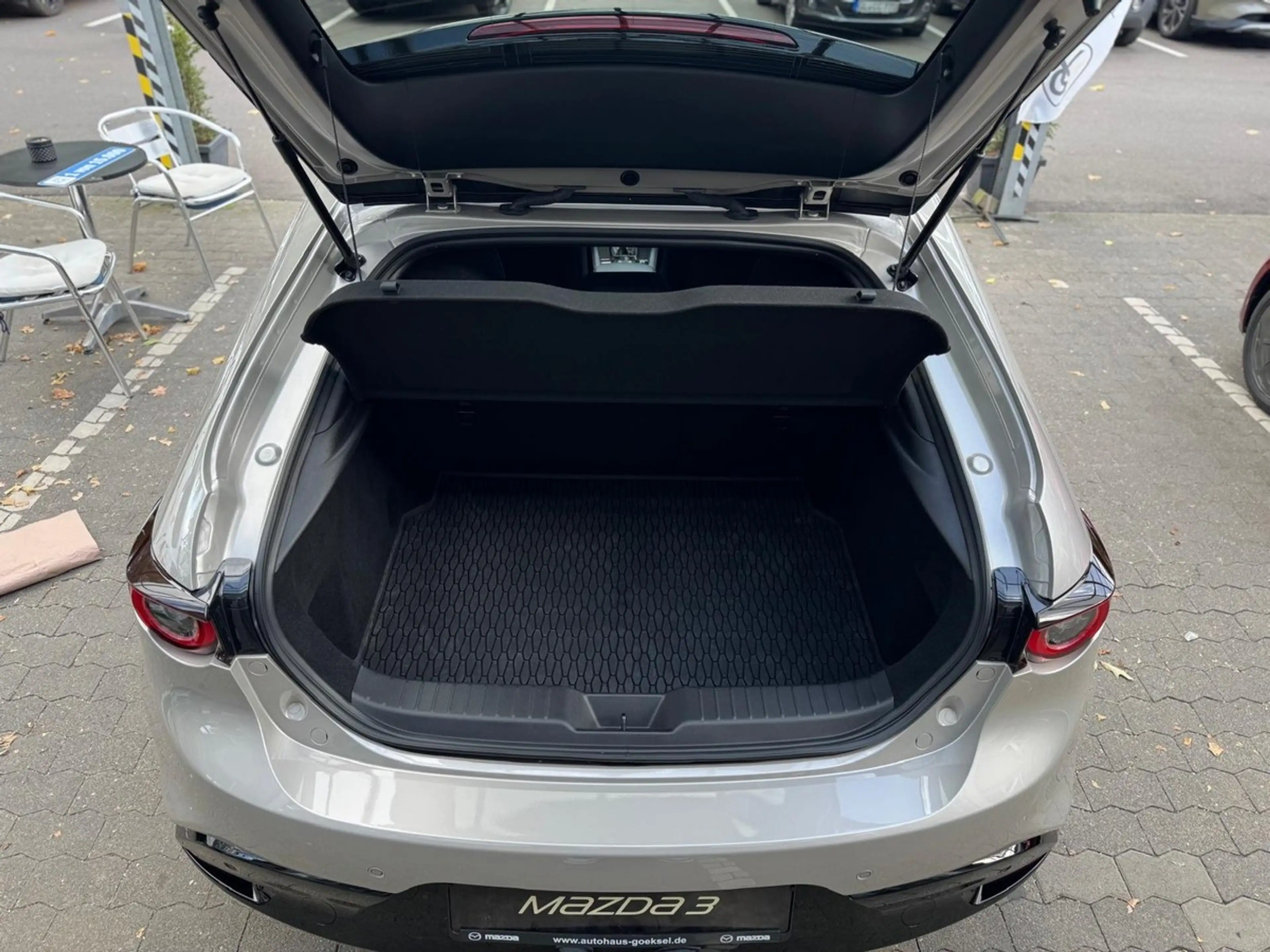 Mazda 3 2,5L 140PS - Bose, Matrix LED, Head Up, Carplay, 3 — photo 9