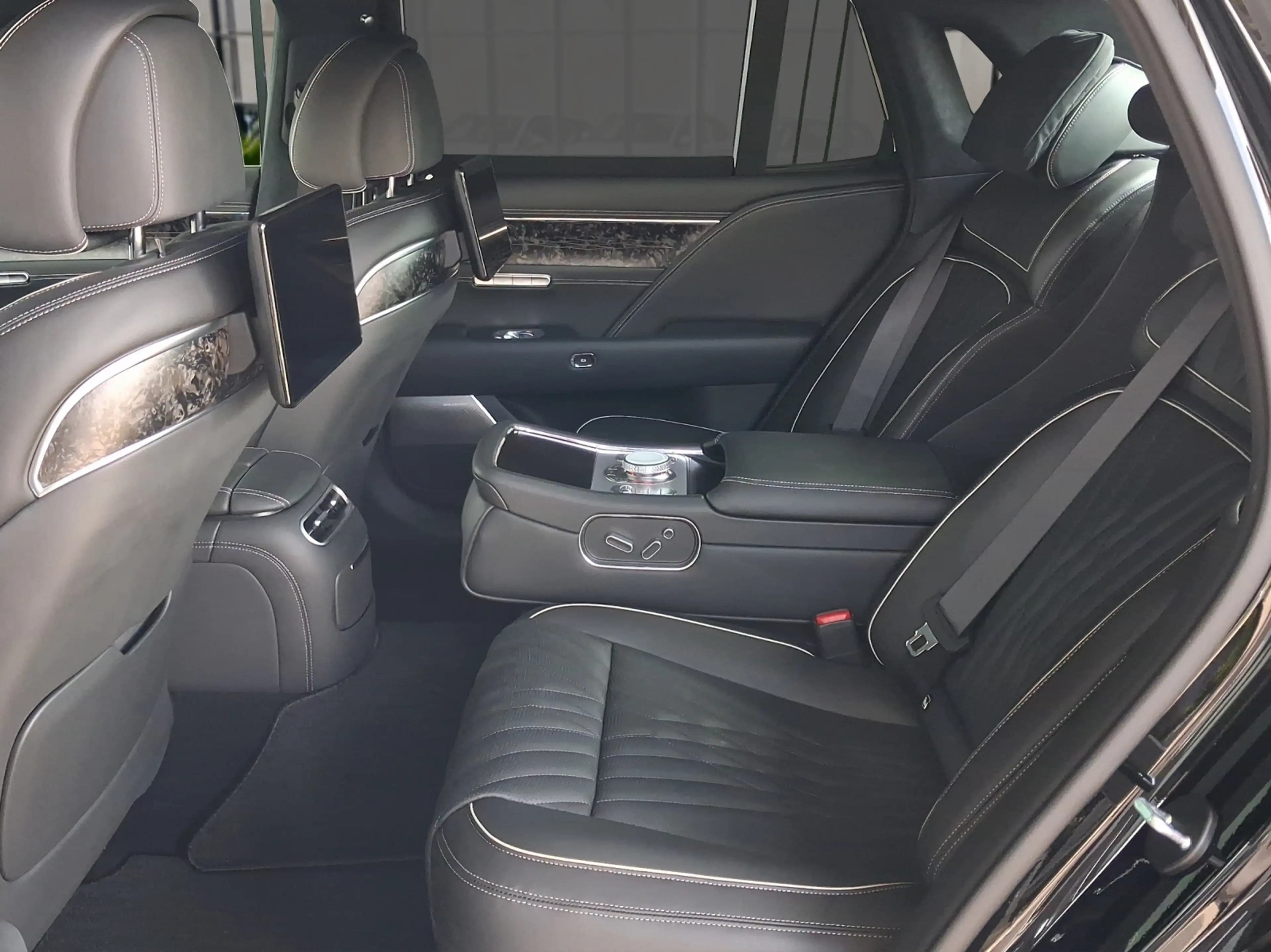 Genesis G90 T Mild Hybrid 3.5 AWD Pano B&O HuD 4-Sitzer — photo 6
