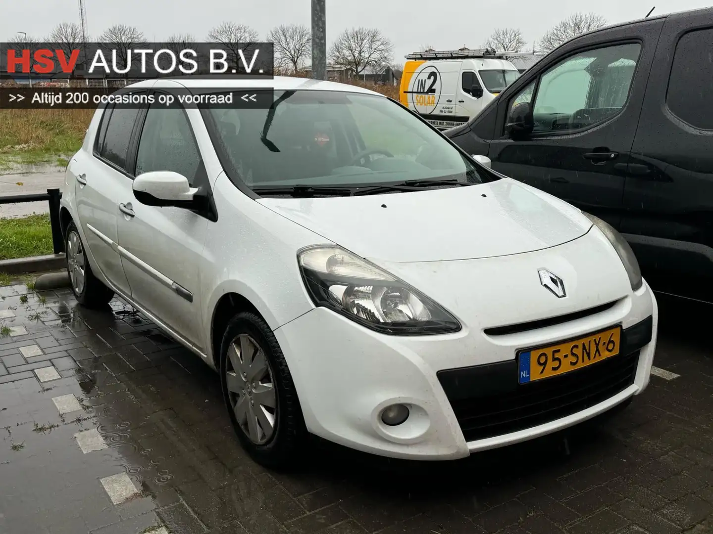 Renault Clio 1.5 dCi Authentique airco 4-deurs Wit - 1