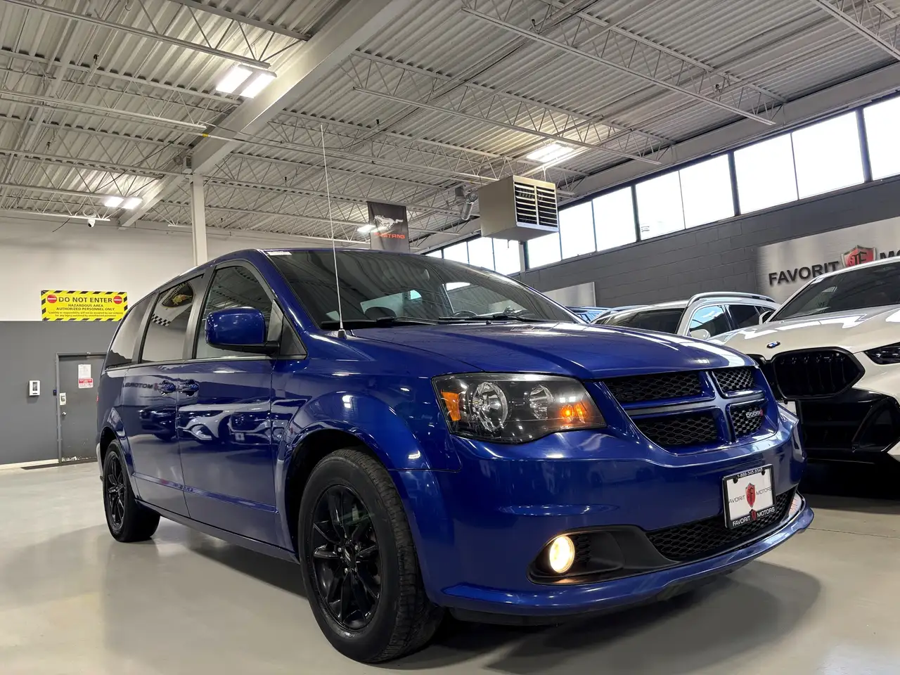 Dodge Grand Caravan снимка Dodge Grand Caravan