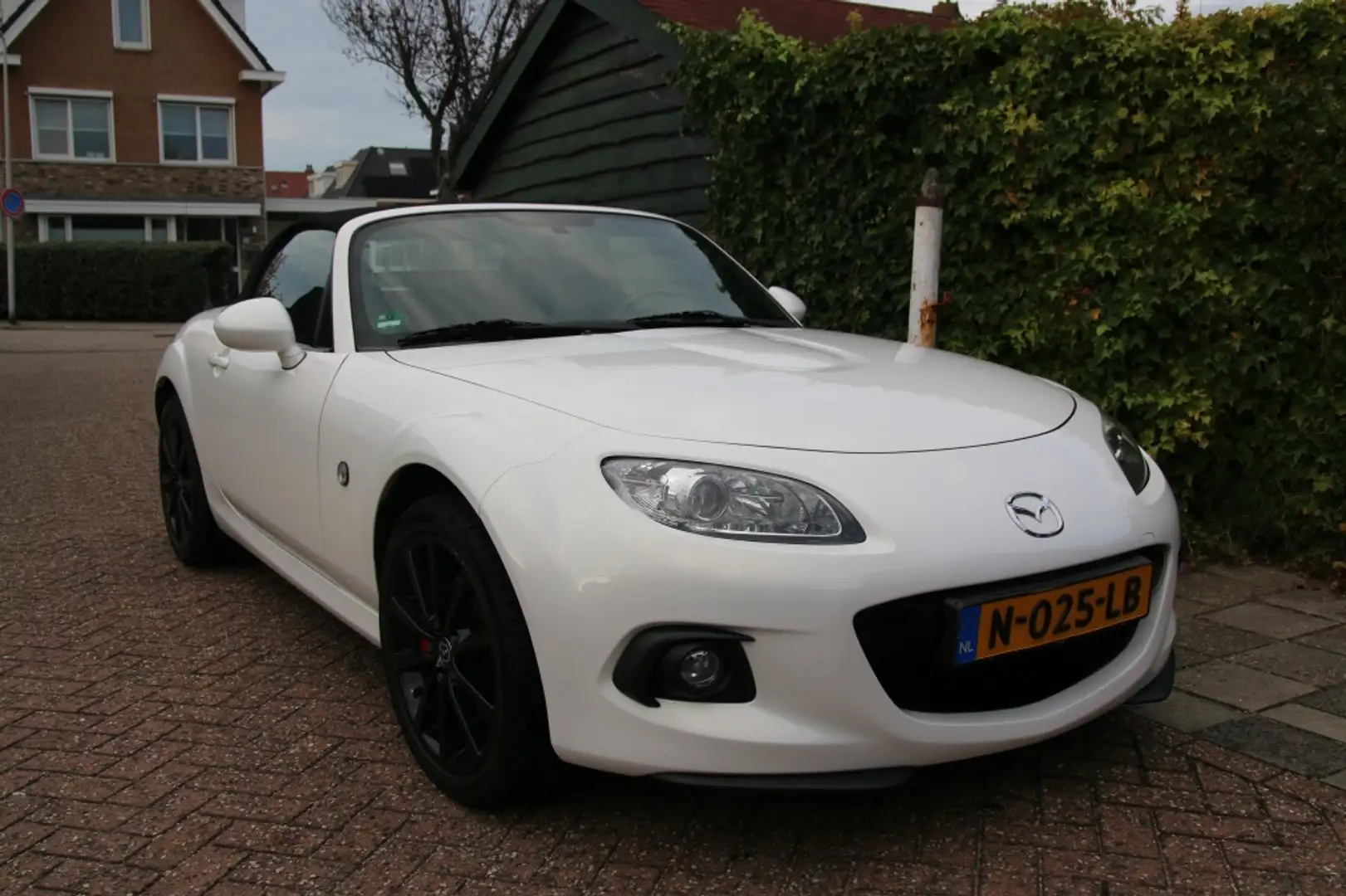 Mazda MX-5 Roadster Coupé 1.8 Hanabi Blanc - 2