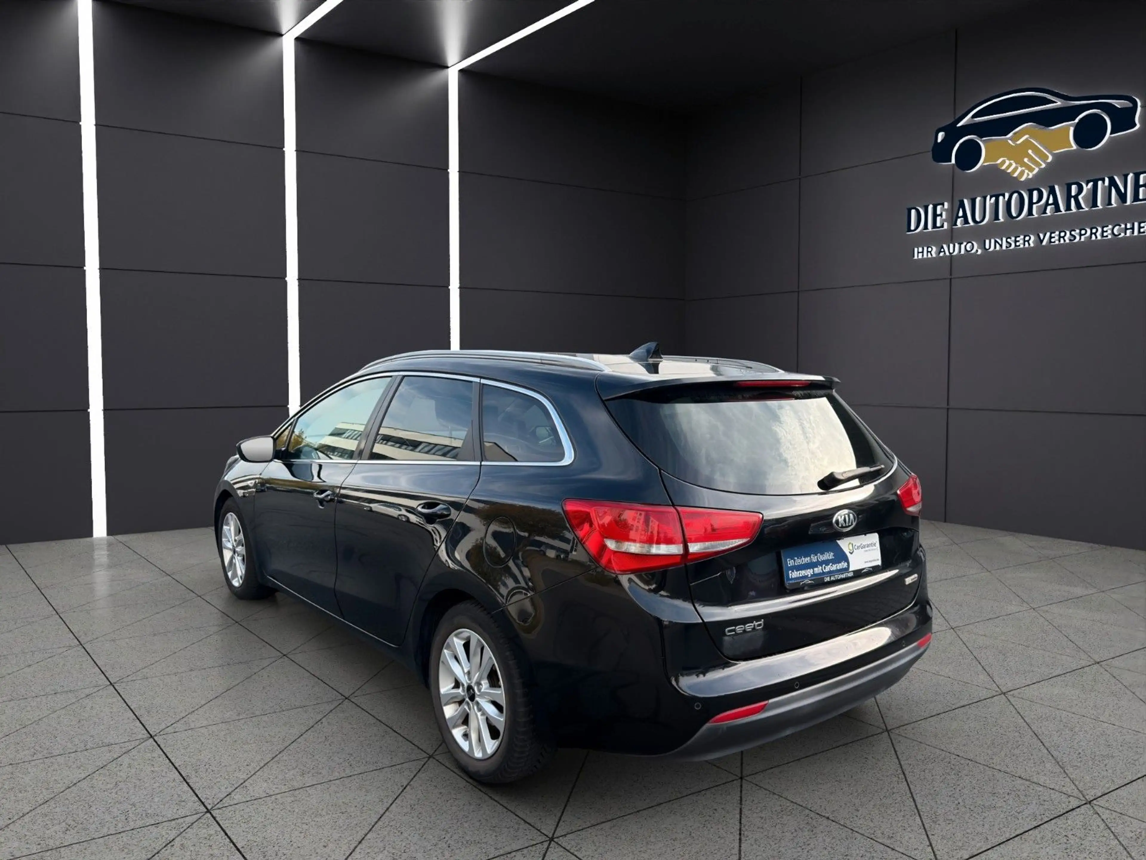 Kia Ceed SW / cee'd SW 1.6 GDI Dream Team Prem.-Paket+ NAV KAM — photo 3