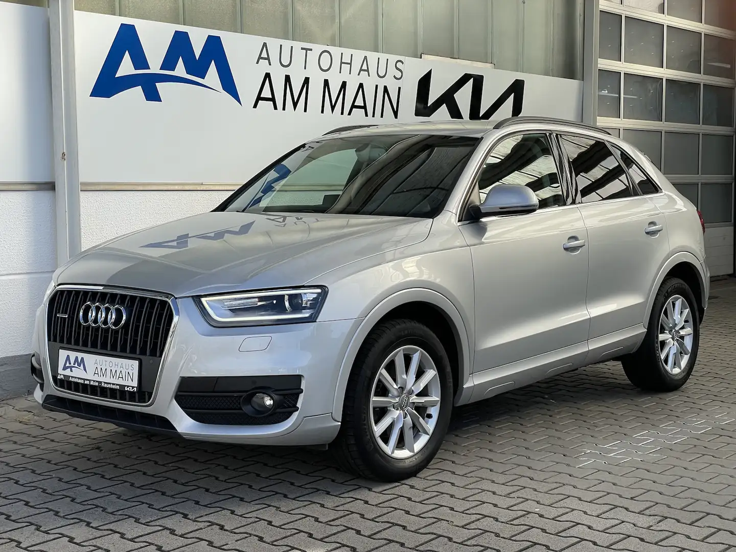 Audi Q3 2.0 TDI quattro | BiXenon | NAVI | S-tronic Argent - 2