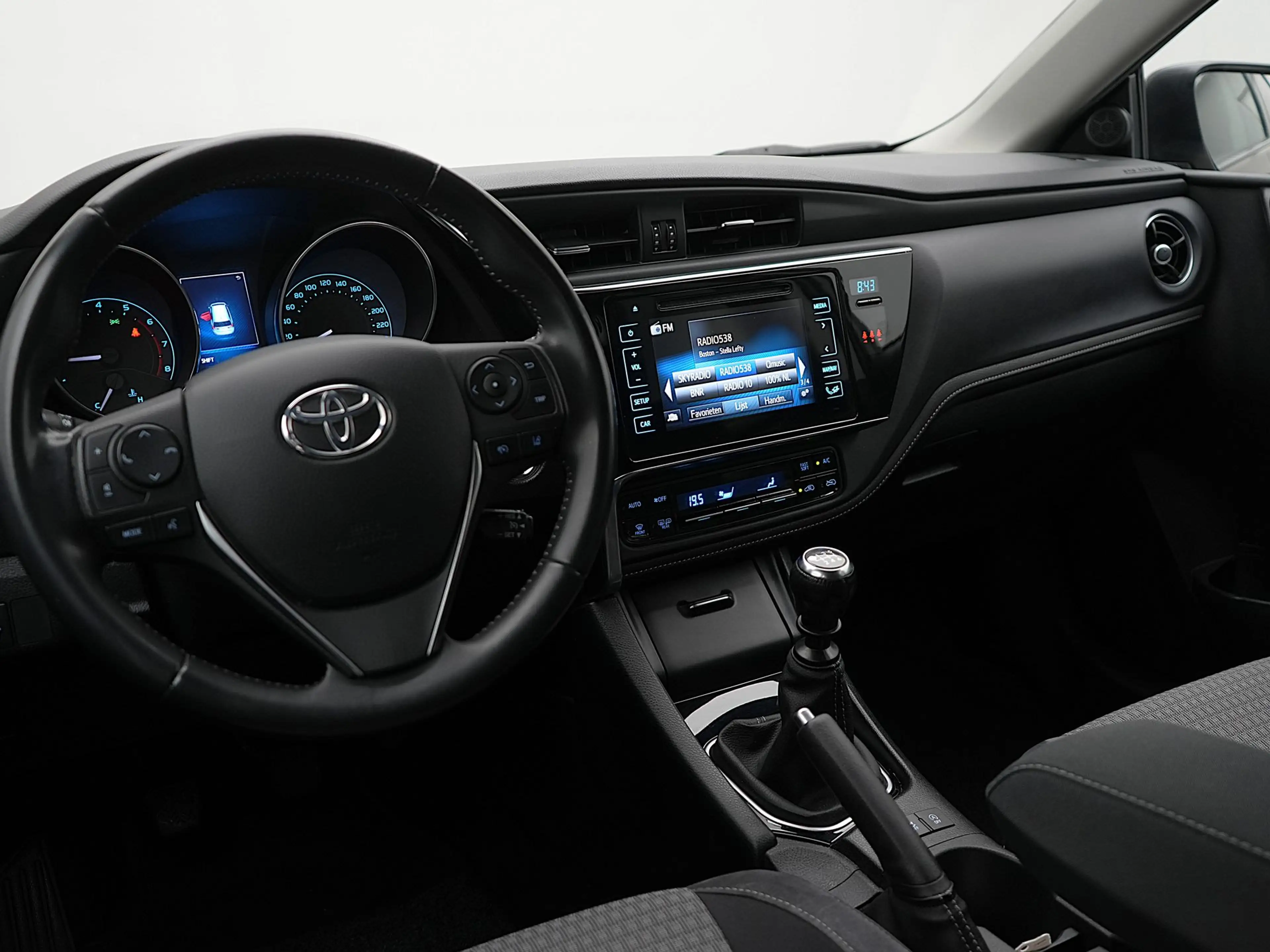 Toyota Auris Touring Sports 1.2T Energy Plus | NL Auto | Naviga — photo 5