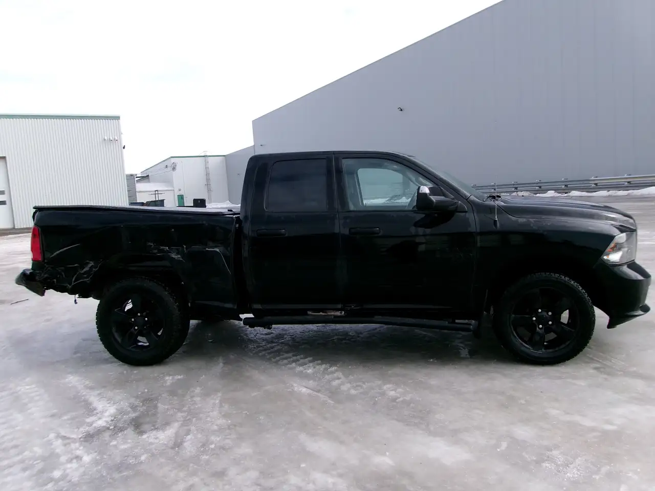RAM 1500 снимка RAM 1500