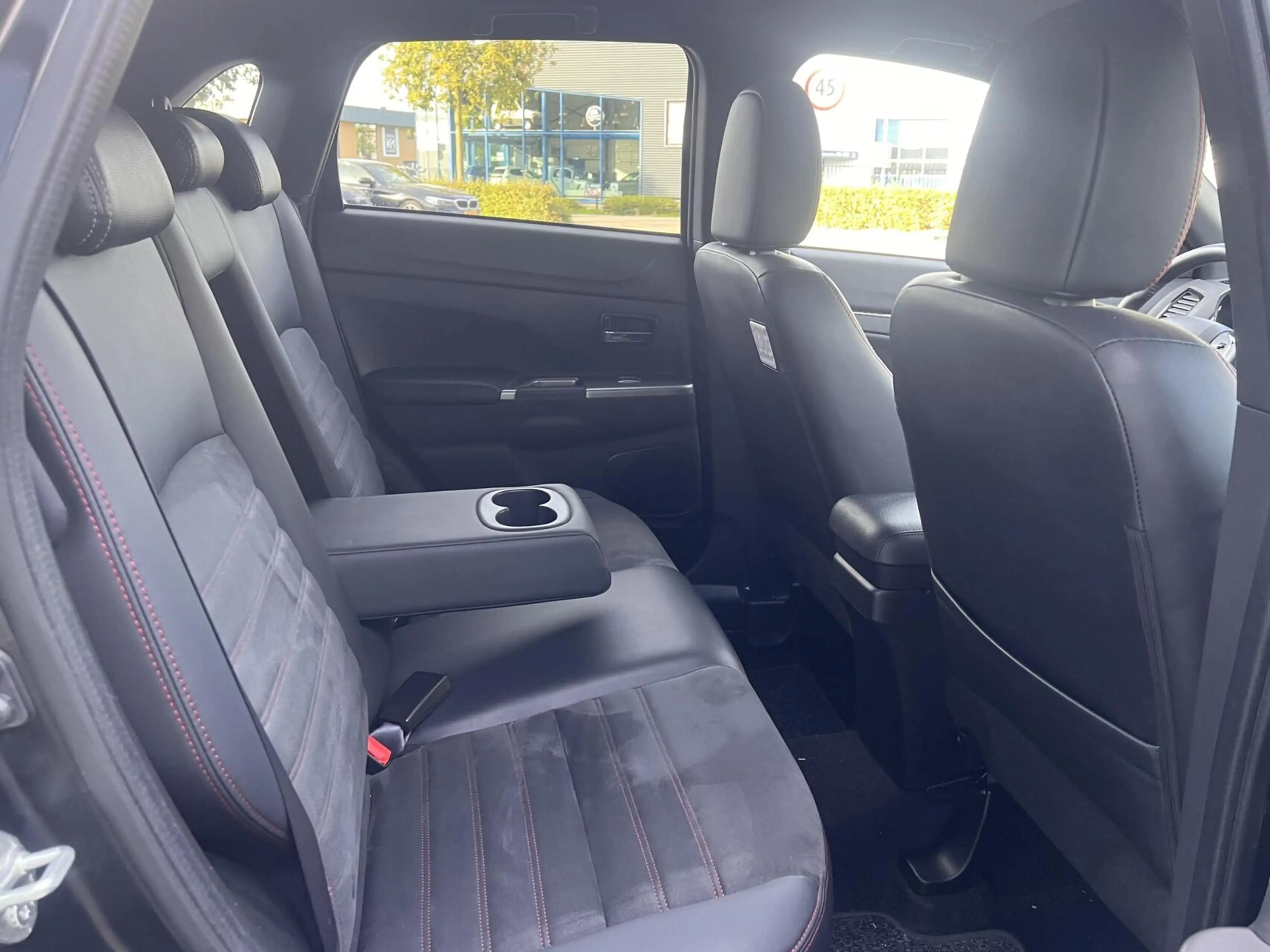 Mitsubishi ASX 2.0 Intense Automaat Clima Cruise PDC LED NAP — photo 22