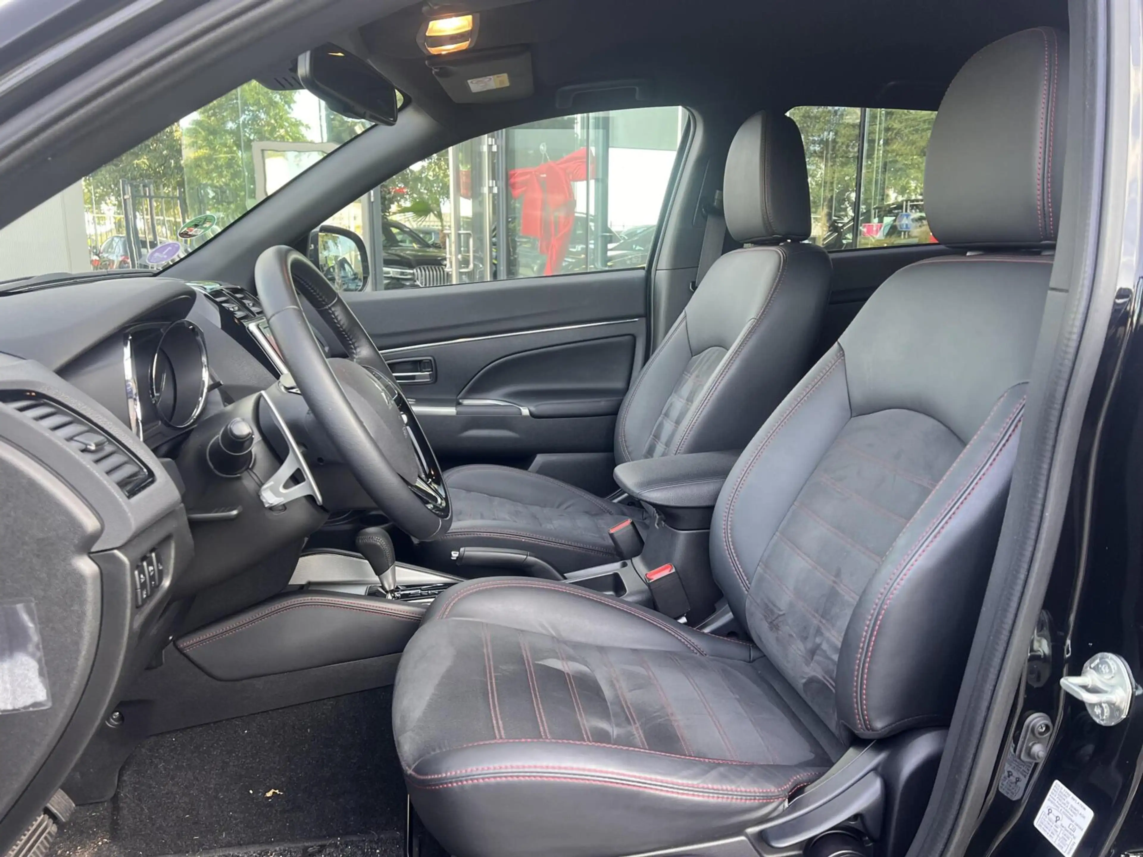 Mitsubishi ASX 2.0 Intense Automaat Clima Cruise PDC LED NAP — photo 19