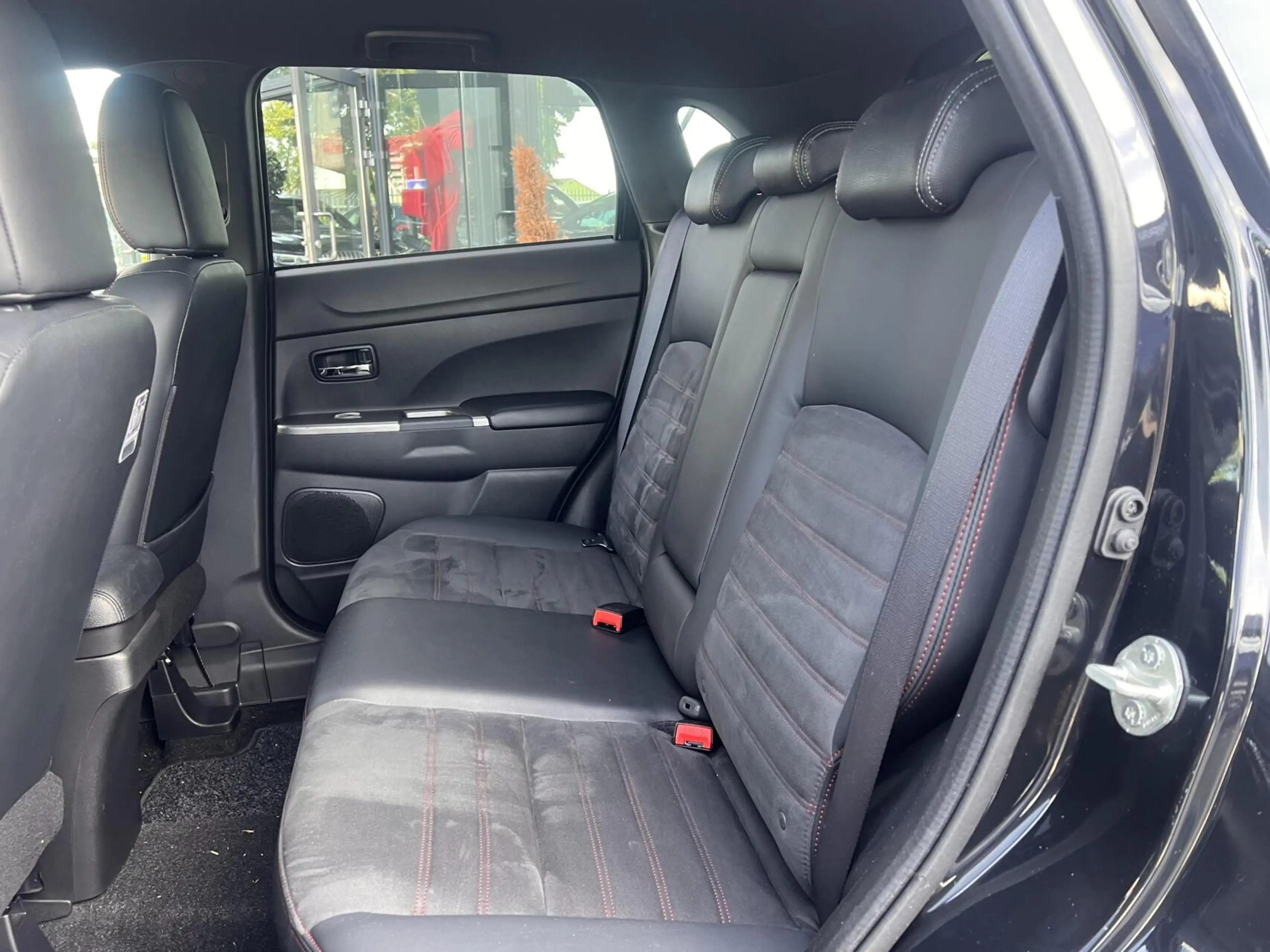 Mitsubishi ASX 2.0 Intense Automaat Clima Cruise PDC LED NAP — photo 20