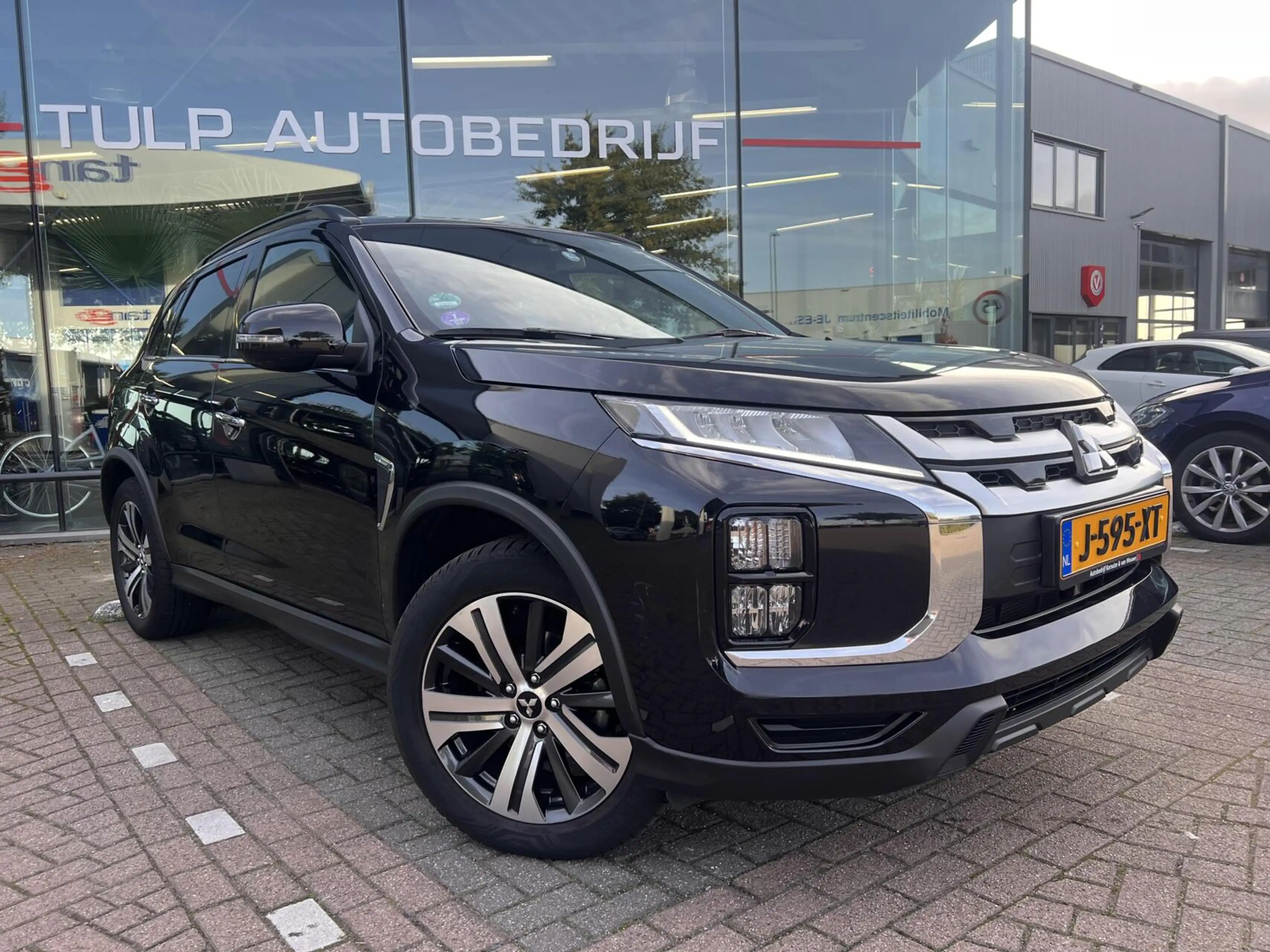 Mitsubishi ASX 2.0 Intense Automaat Clima Cruise PDC LED NAP — photo 6