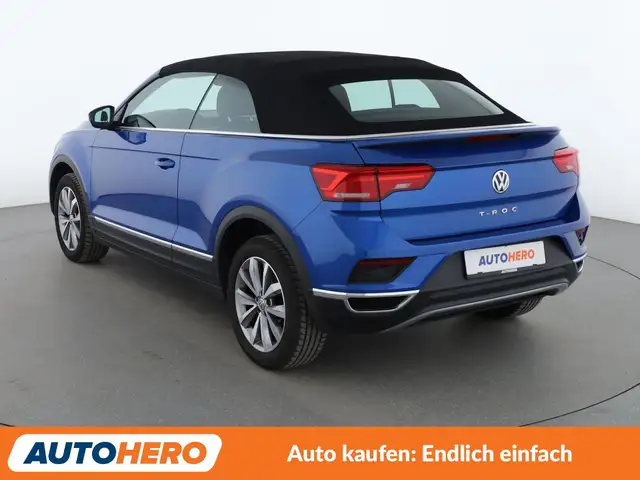 Volkswagen T-Roc view 4