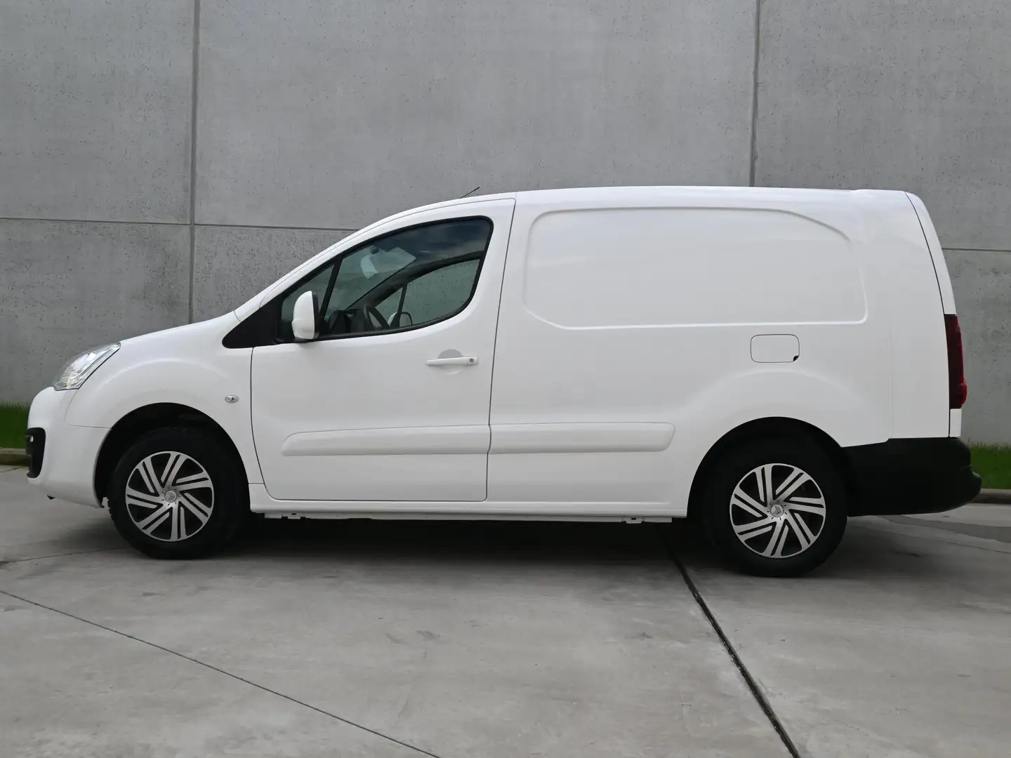 Citroen Berlingo L2 1.6Hdi / 3-zit, Ac, Cruise, Camera, PDC Blanc - 2