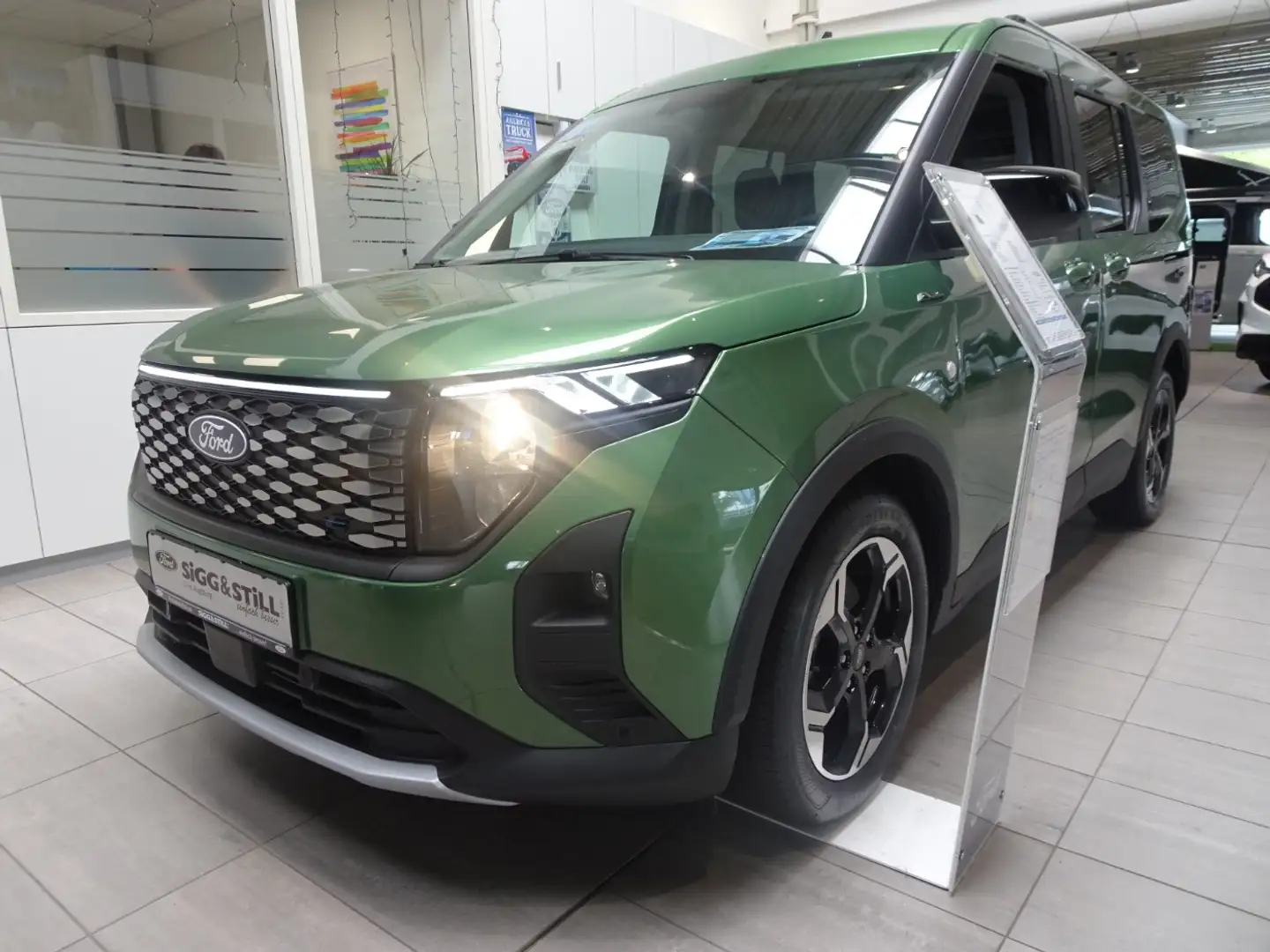 Ford Tourneo Courier E- Active **NEUES MODELL** ACC*SHZ Grün - 2