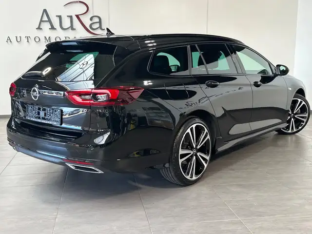 Opel Insignia view 4
