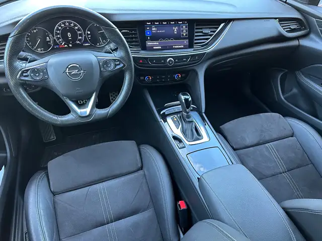 Opel Insignia view 13