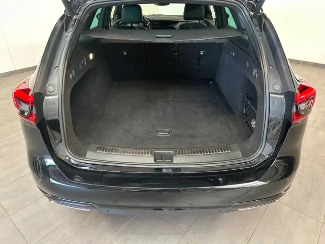 Opel Insignia view 6