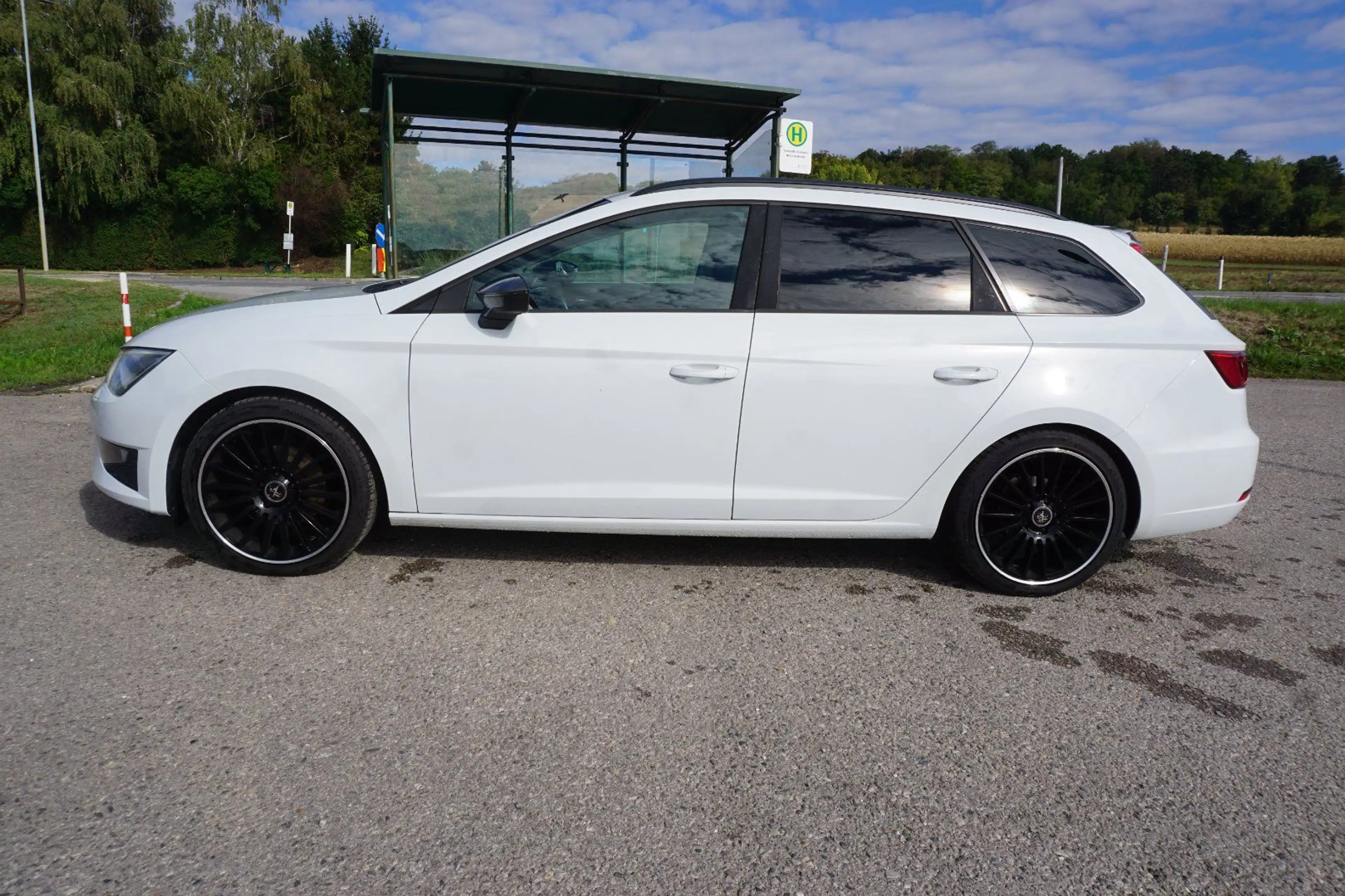 SEAT Leon FR — photo 3